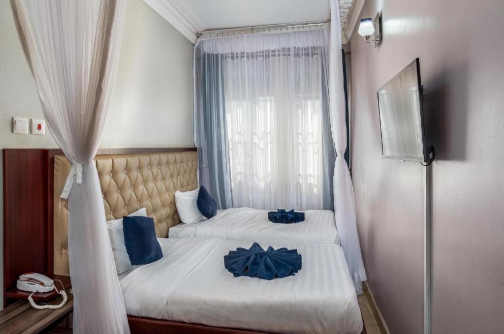Keba Xpress Hotel - Entebbe Exterior photo